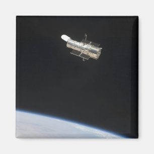 Imán El telescopio espacial de Hubble en órbita sobre