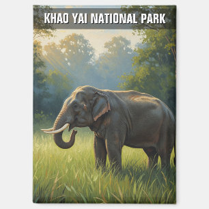 Imán Elefante en el Parque Nacional Khao Yai en Tailand