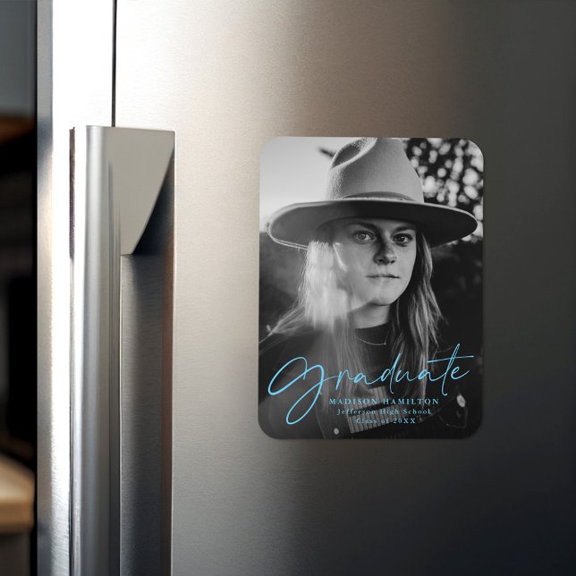 Imán Elegante Invitación de Graduación de Guión Azul (Subido por el creador)