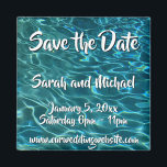 Imán Elegante patrón de agua azul verde azulada olas de<br><div class="desc">Ya sea que recuerde sus últimas vacaciones o planee su próxima aventura,  diviértase con este patrón de agua que presenta aguas cristalinas y se riega en una brisa cálida.</div>