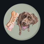 Imán Elegante pintado de color de agua del laboratorio<br><div class="desc">Este es un dibujo a lápiz y una pintura a acuarela de un labrador de chocolate recuperador. También se puede ver una mano sosteniendo una galleta de perrito que dice "BUENO PERRO".</div>