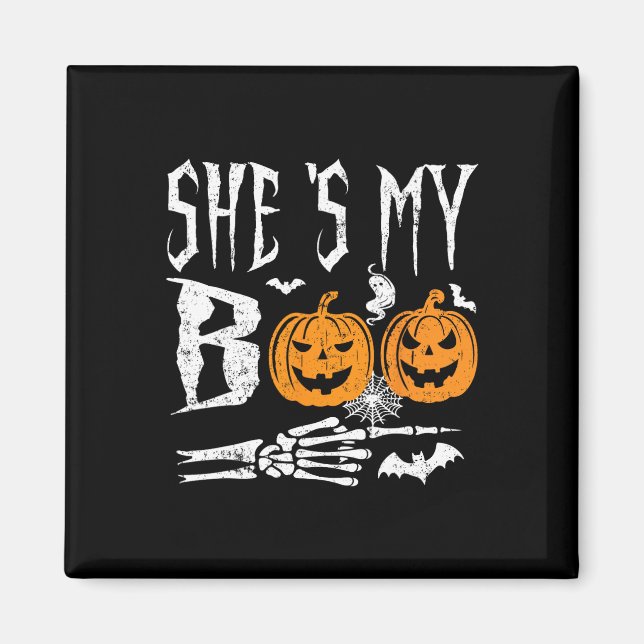 Imán Ella es mi partido de Halloween con calabaza de pi (Frente)
