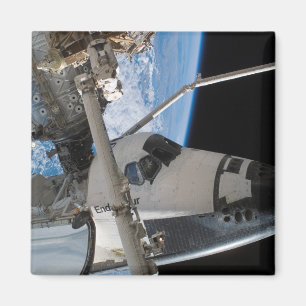 Imán Endeavor del transbordador espacial 23