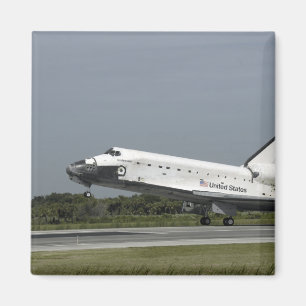 Imán Endeavor del transbordador espacial toca hacia aba