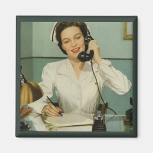 Imán Enfermera del vintage en el teléfono