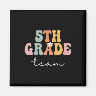Imán Equipo de 5to Grado Retro Groovy Mujeres Feliz Pri