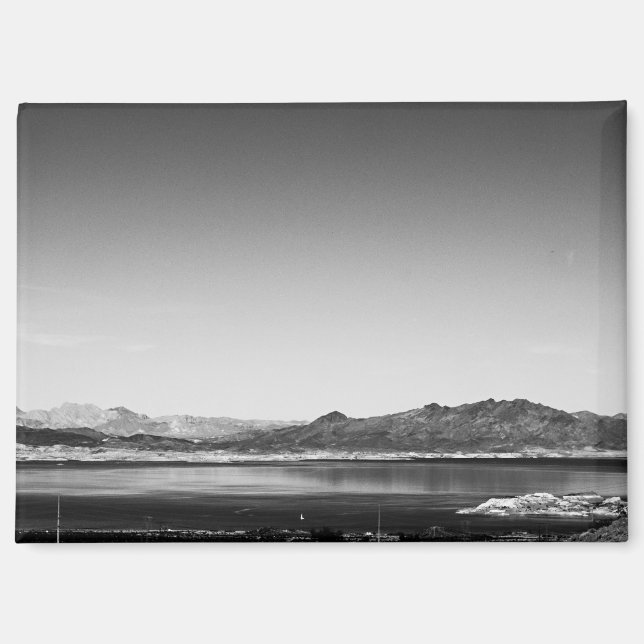 Imán Escenario de carne de lago blanco y negro (Anverso)