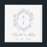 Imán Escudo Floral azul turbio Monograma Boda<br><div class="desc">Escudo Floral Azul Dusto Monograma Boda Magnetos</div>
