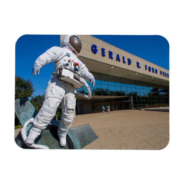 Imán Escultura de hombre en el espacio (Horizontal)