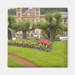 Imán España, San Sebastián. Popular resort de costa,
