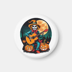 Imán espantapájaros toca la guitarra y celebra Hallowee