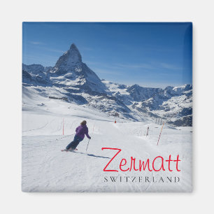 Imán Esquiando con Mt. Cervino en Zermatt, Suiza