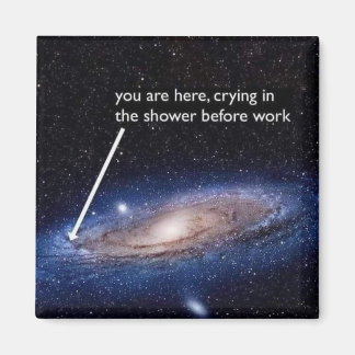 Imán Estás aquí, llorando en la ducha antes del trabajo