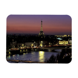 Imán Europa, Francia, París, Vista al atardecer de la T