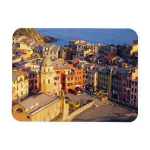Imán Europa, Italia, Cinque Terre. Pueblo de Vernazza