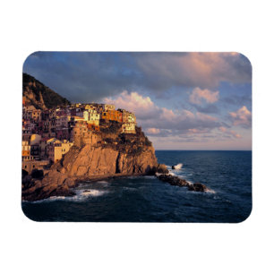 Imán Europa, Italia, Manarola. Los acantilados anidados