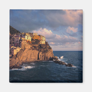 Imán Europa, Italia, Manarola. Los acantilados anidados
