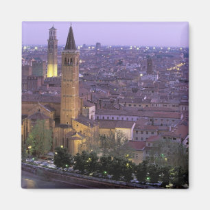 Imán Europa, Italia, Véneto, Verona. Vista desde Caste