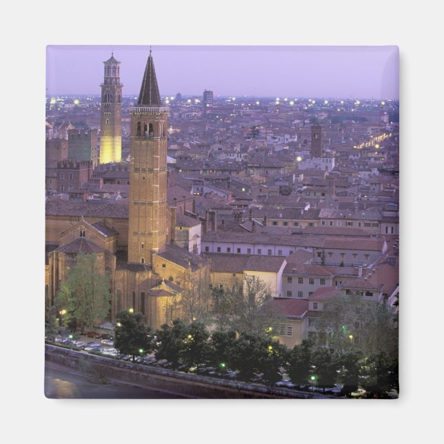 Imán Europa, Italia, Véneto, Verona. Vista desde Castel (Frente)