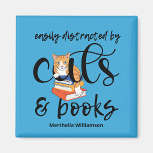 IMÁN FÁCILMENTE DISTRAÍDO POR GATOS Y LIBROS