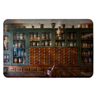 Imán Farmacia - Justo detrás del mostrador