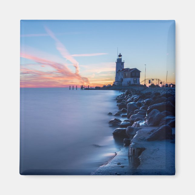 Imán Faro de Paard van Marken en un amanecer azul (Frente)