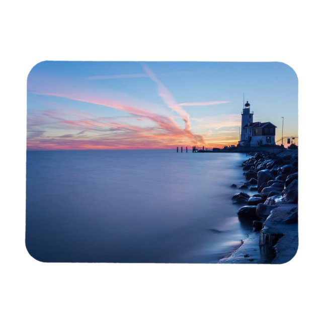 Imán Faro de Paard van Marken en un amanecer azul (Horizontal)