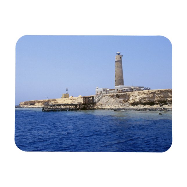 Imán Faro en islas Hermanos, Mar Rojo, Egipto (Horizontal)