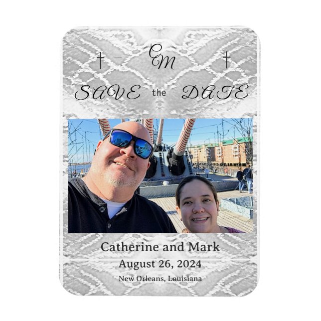 Imán Faux-Satin Monogrammed Save the Date (Vertical)