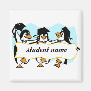 Imán Feliz graduado bailando pingüinos con pancarta