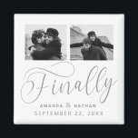 Imán Finalmente Boda Minimalista 2 Foto Guardar la fech<br><div class="desc">Ha merecido la pena esperar y ahora está listo para enviar por fin sus fechas guardadas! Estas bodas minimalistas ahorran a los imanes de fecha son perfectamente simples pero a la vez super modernos. Personaliza fácilmente el diseño añadiendo tus propias fotos, nombres y fecha de boda. Se pueden encontrar elementos...</div>