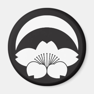 Imán Flor de cerezo bajo luna creciente