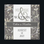 Imán Floral Sprigs Inespiritualidad Moderna Sencilla El<br><div class="desc">Este elegante imán Mr. y Mrs. boda presenta los nombres de las parejas y la fecha de boda. Un gran imán para un favor o guardar el recordatorio de fecha. Se ha creado con algunas escarabajas florales de bonito, espeluznantes y mudas a mano. El moderno diseño neutro tiene un aspecto...</div>