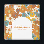 Imán Flores retro coloridas Boda de arco de los años 60<br><div class="desc">Un hermoso patrón de flores retro inspirado de los años 70 con arco. Un minimalista estilo vintage con estampado de bodas con motivos de groovía y paleta de colores retro para todo aquel que ame los patrones de groovía, las mareas florales y los diseños retro de paleta de colores. También...</div>