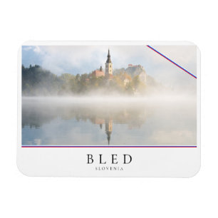 Imán Foggy sunrise at Lake Bled