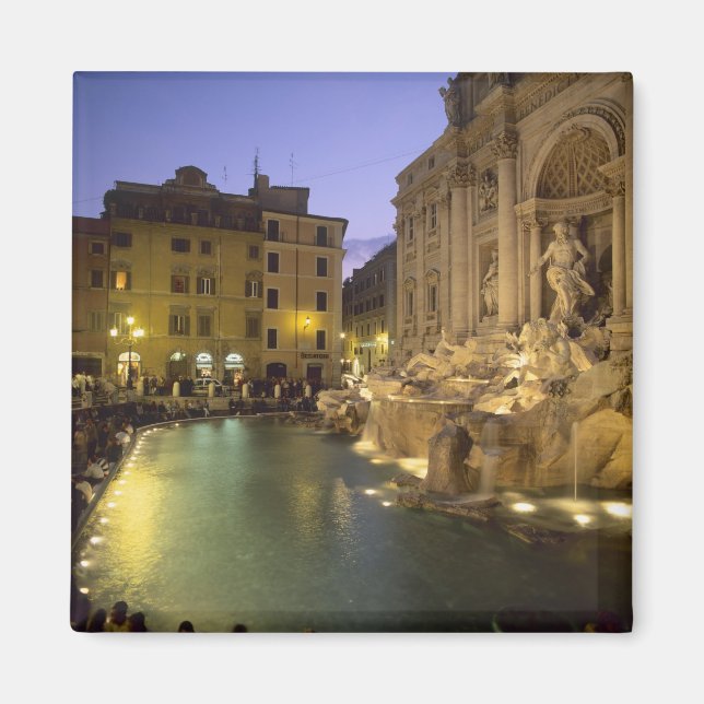 Imán Fontana de Trevi de noche, Roma, Lacio, Italia (Frente)