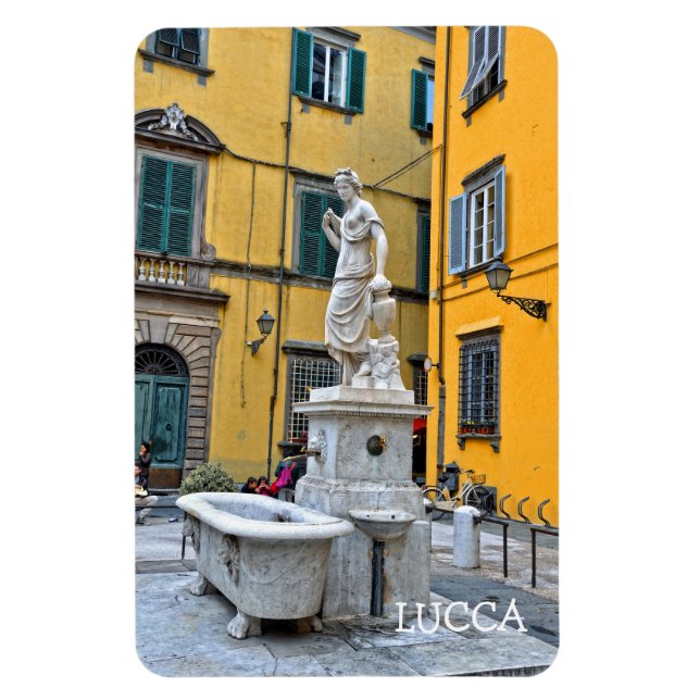 Imán Fontana della Pupporona, Lucca, Italia (Vertical)