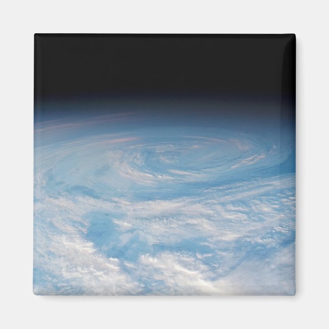 Imán Formación de nubes circulares sobre el Océano Pací (Frente)