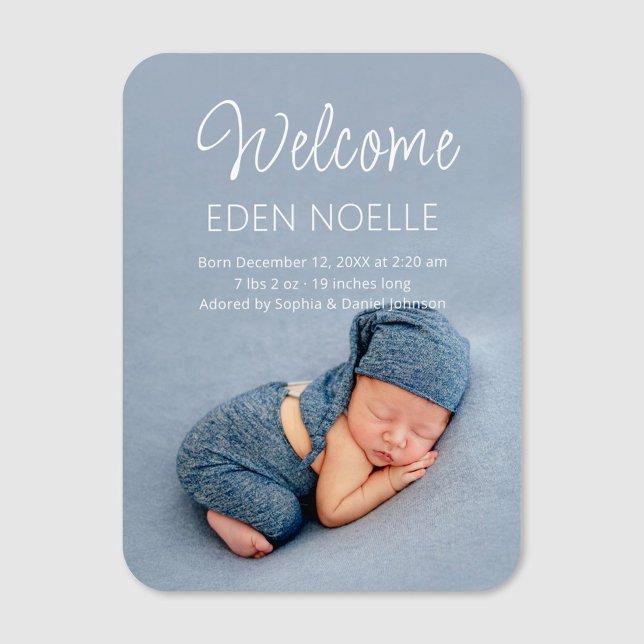 Imán Foto de anuncio de nacimiento de escritura blanca  (Custom baby photo magnet. Elegant, modern white script baby birth announcement photo magnet.)