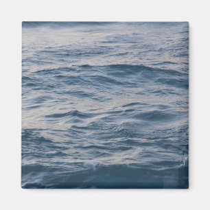 Imán Foto de cerca de ondas de agua de mar -