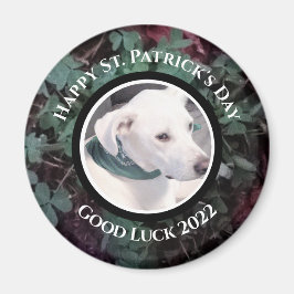 Imán Foto de Cute White Dog Green Shamrock Clovers