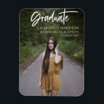 Imán Foto de graduación de guiones modernos flexible<br><div class="desc">Este imán presenta un texto de guión simple con una foto. Personalizar el texto y agrega una foto del graduado para crear un conservador único de graduación.</div>