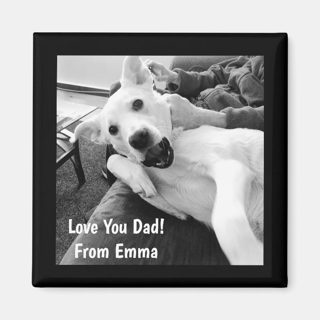 Imán Foto en blanco y negro de perro jugando con el amo (Frente)