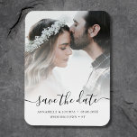 Imán Foto personalizado Guardar el Boda de fechas<br><div class="desc">Foto personalizado "guardar la fecha" imán boda con sobreposición blanca.</div>