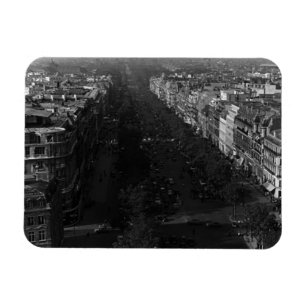 Imán Francia París avenida campos elíseos 1970