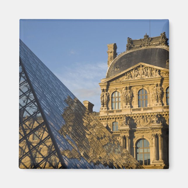 Imán Francia, París, el Museo del Louvre y la Pirámide, (Frente)