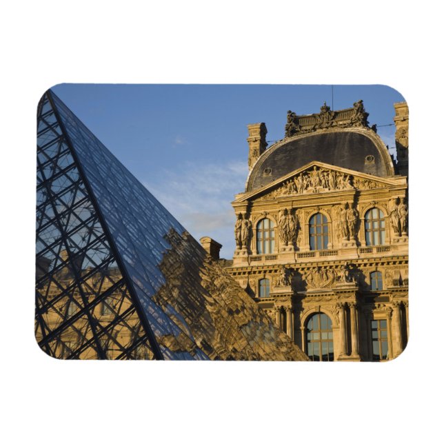 Imán Francia, París, el Museo del Louvre y la Pirámide, (Horizontal)