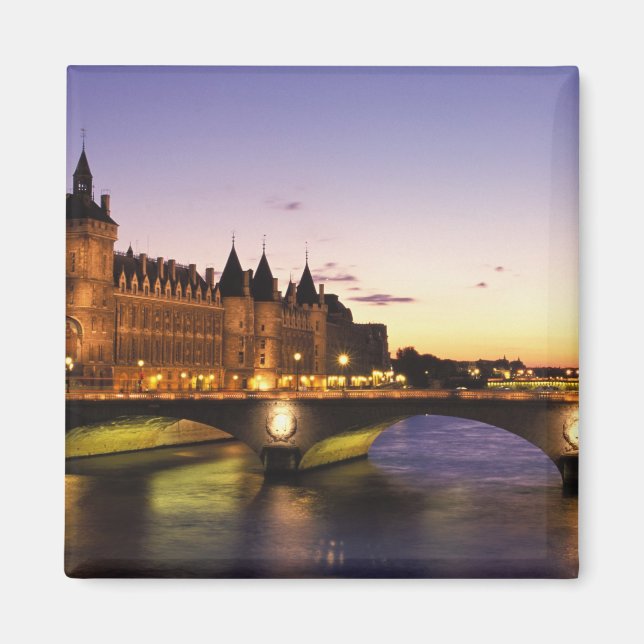 Imán Francia, París, río Sena y Conciergerie en (Frente)