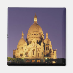 Imán Francia, París, Sacré-Coeur al anochecer.