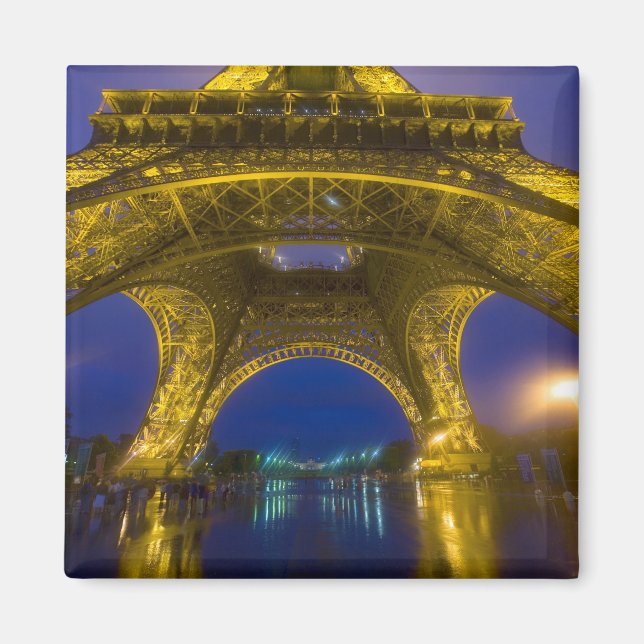 Imán Francia, París. Torre Eiffel iluminada en (Frente)